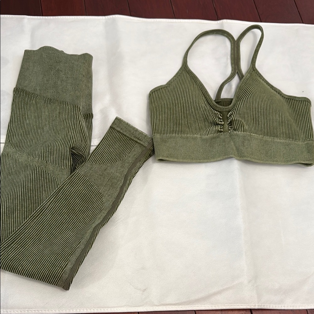 TC Athletics Ribbed 2 Piece Workout Set ~ Army Green